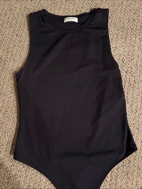 Babaton Black Sleeveless Crew-Neck Bodysuit